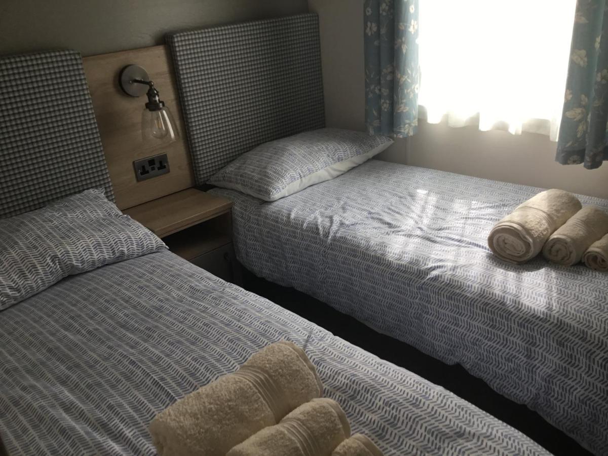 Lakeside Holiday Home Гастингс Экстерьер фото